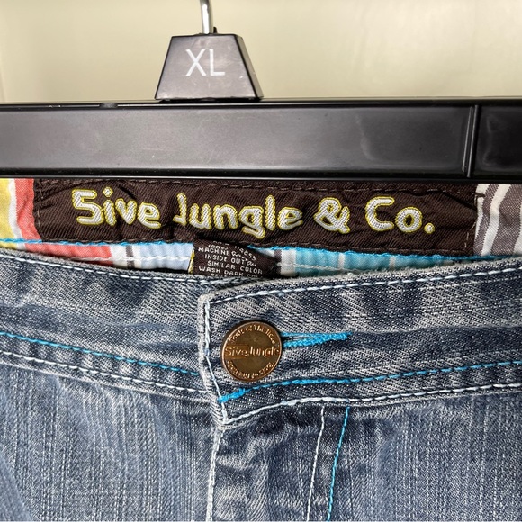 5ive Jungle Embellished Jean Shorts Men’s 42 W Denim Embroidery Hip Hop - Picture 8 of 8